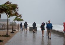 Henri tocará tierra en el estado de Rhode Island tormenta tropical