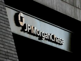 Los hispanos necesitan mayor inclusión en el sistema bancario de EE.UU. JPMorgan