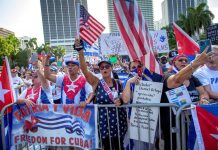 Libertad para Cuba, Nicaragua y Venezuela gritan miles de personas en Miami protestas