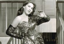 Rosa en uno de los números musicales de una de sus películas.
