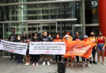 Activistas y líderes locales demandan salario justo y poner alto al acoso sexual