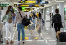 EE.UU. requerirá que los visitantes extranjeros estén completamente vacunados extranjeros
