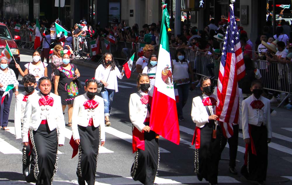 GRAN PRESENCIA JUVENIL EN EL DESFILE MEXICANO DE NY 2021
