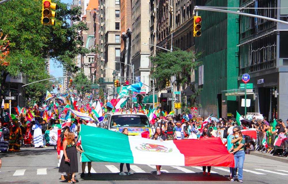 BANDERA MEXICANA EN MADISON AVE. 2021