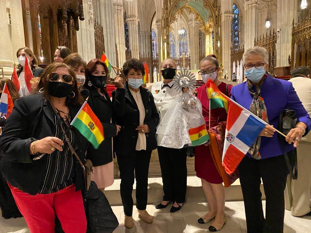 FOTO 4 PARTICIPANTES DE BOLIVIA Y REP. DOM