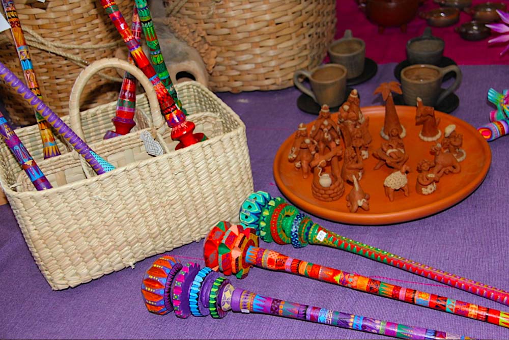  MADERA DECORADA