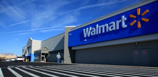 Ford y Walmart