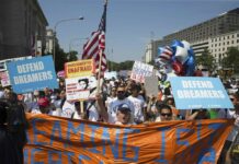 Demócratas llegan optimistas al momento "crucial" para la reforma migratoria