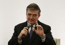 Canciller de México aborda con Blinken la crisis de haitianos en la frontera