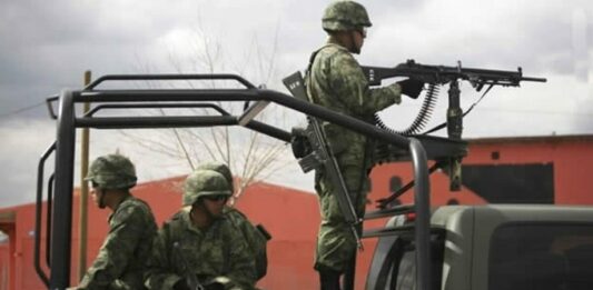 soldados mexicanos.