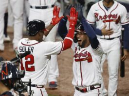 3-2. Soler y Swanson jonronean y Bravos se acercan al título de Serie Mundial Bravos de Atlanta (2)