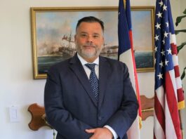 Mario Artaza, el lado humano del consulado chileno en Nueva York MARIO ARTAZA