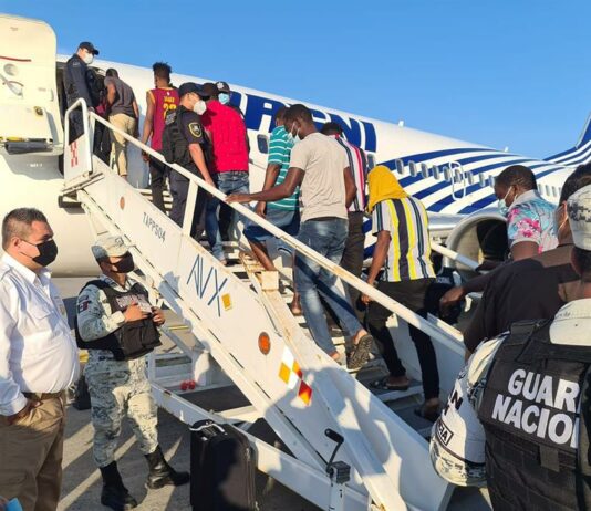 El Instituto de Migración de México deporta a 129 haitianos inmigrantes