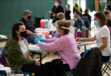 Nueva York no da más treguas a sus empleados: vacuna o despido