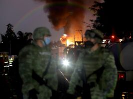 Un muerto y 15 heridos por la explosión de un ducto de Pemex en México explosión de un ducto de Pemex en México (2)