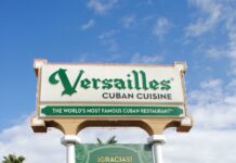 El Versailles