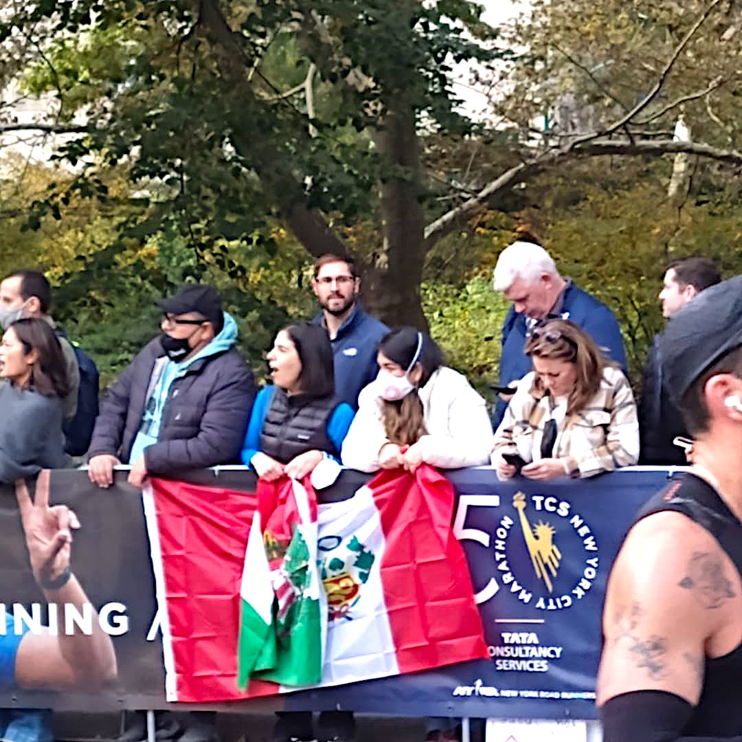 PERUANOS