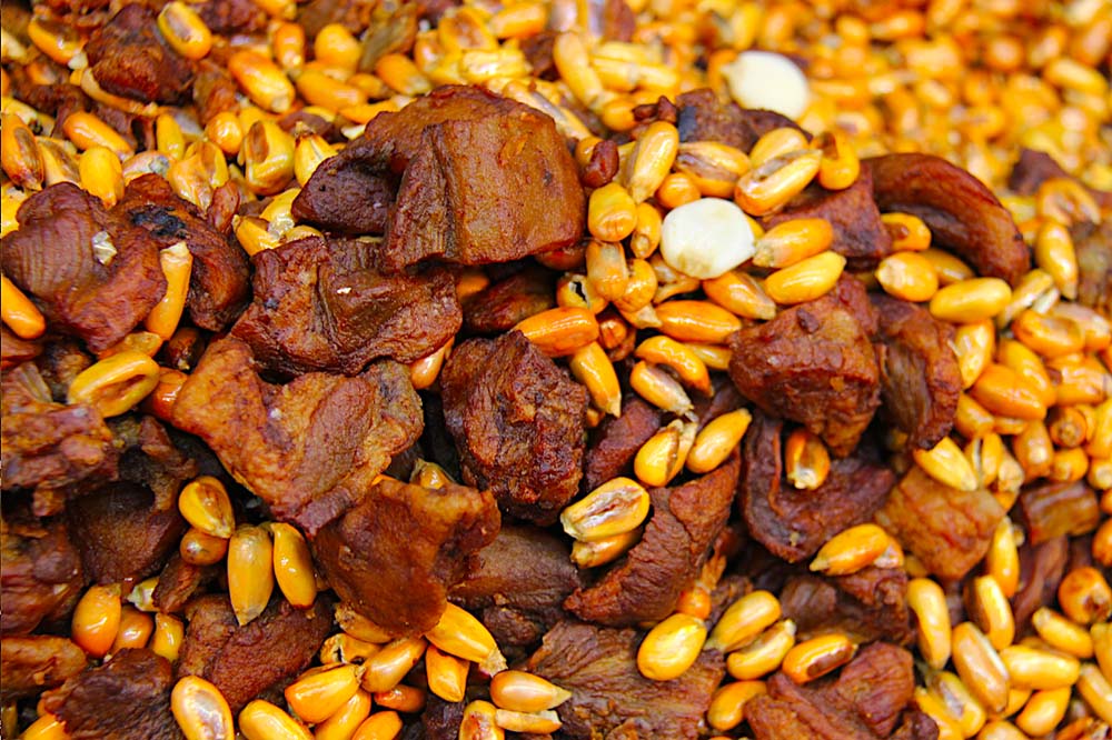 TOSTADO CON CHICHARRÓN