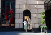 Fifth-Ave-Holiday-photo-NYC-and-Company-01.