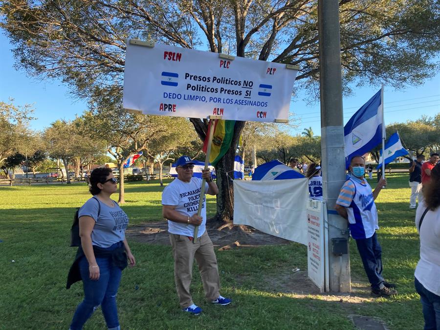 Nicaragüenses marchan en EE.UU. (1)
