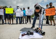 Periodistas mexicanos protestan en Acapulco por el asesinato de un reportero Periodistas mexicanos protestan en Acapulco (3)