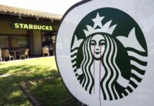 Trabajadores de Starbucks batallan por crear el primer sindicato de la cadena Starbucks