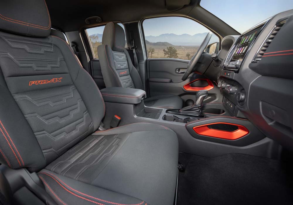 2022NissanFrontier_03