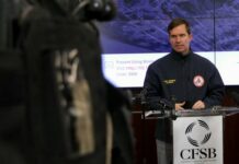 "Seguimos encontrando cuerpos" en la fábrica, dice gobernador de Kentucky Andy Beshear,
