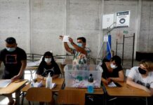 Chile inicia el conteo de votos en medio de críticas por falta de transporte elecciones en Chile