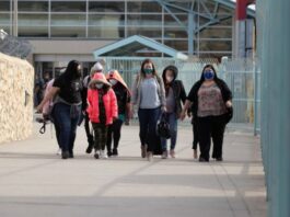 La CIDH preocupada por reanudación de "Quédate en México" pide acción inmigrantes