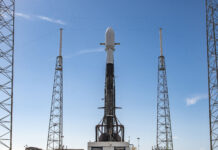 Cohete de SpaceX despega desde Florida con un centenar de satélites a bordo Un cohete Falcon 9 de la firma privada SpaceX despegó este jueves desde Cabo Cañaveral, en Florida, con más de un centenar de pequeños satélites a bordo, entre los que figuran seis de la firma española Fossa Systems y el satélite miniatura argentino "General San Martín".