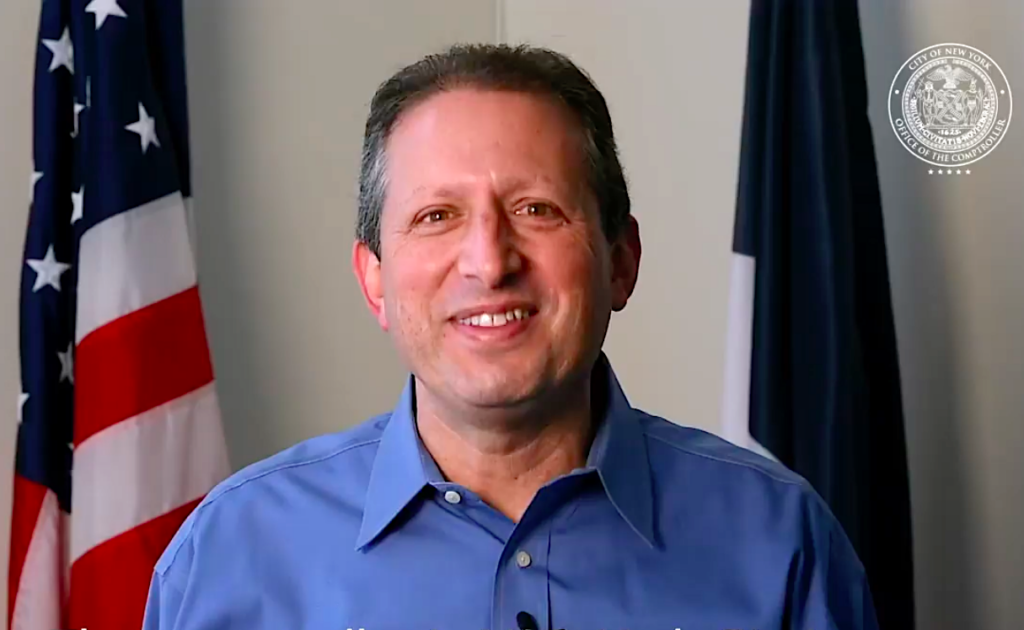 El primer día de este año, Brad Lander juramentó como el 45o contralor de la ciudad, posición que le convierte en el encargado de supervisar el presupuesto de la ciudad, con responsabilidad de auditar a todas las agencias municipales y supervisar los fondos públicos de pensiones de la ciudad, con activos por un total de casi trescientos mil millones de dólares.