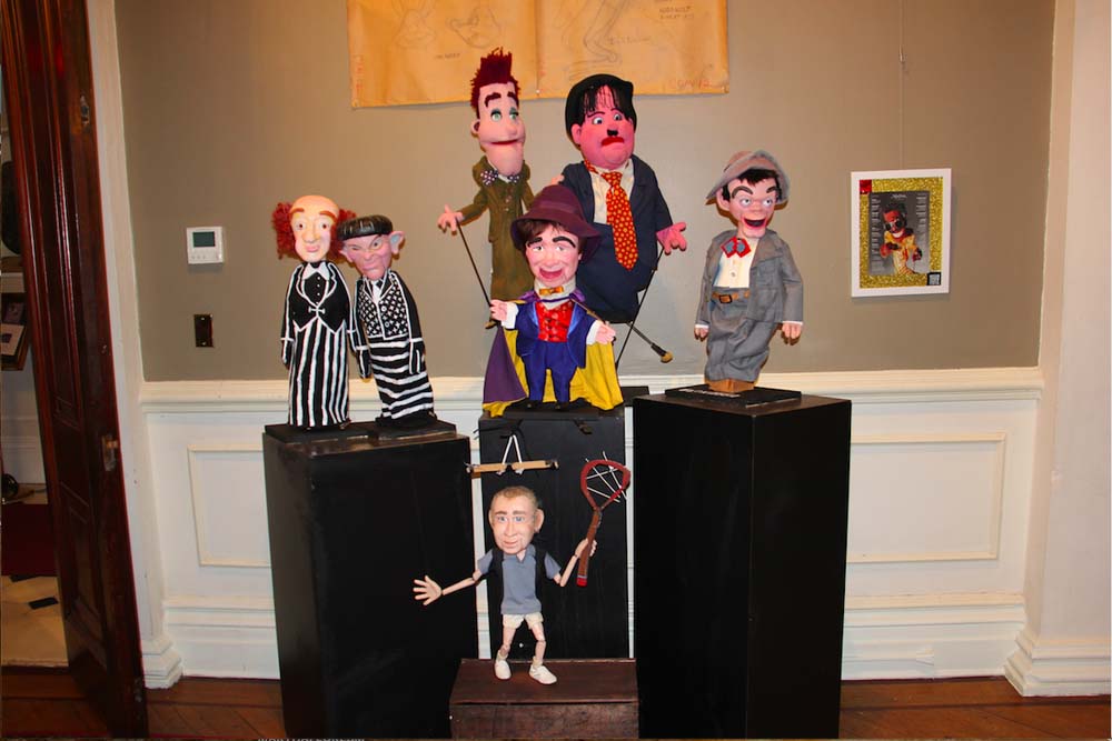 TITERES EN EL SALMAGUNDI