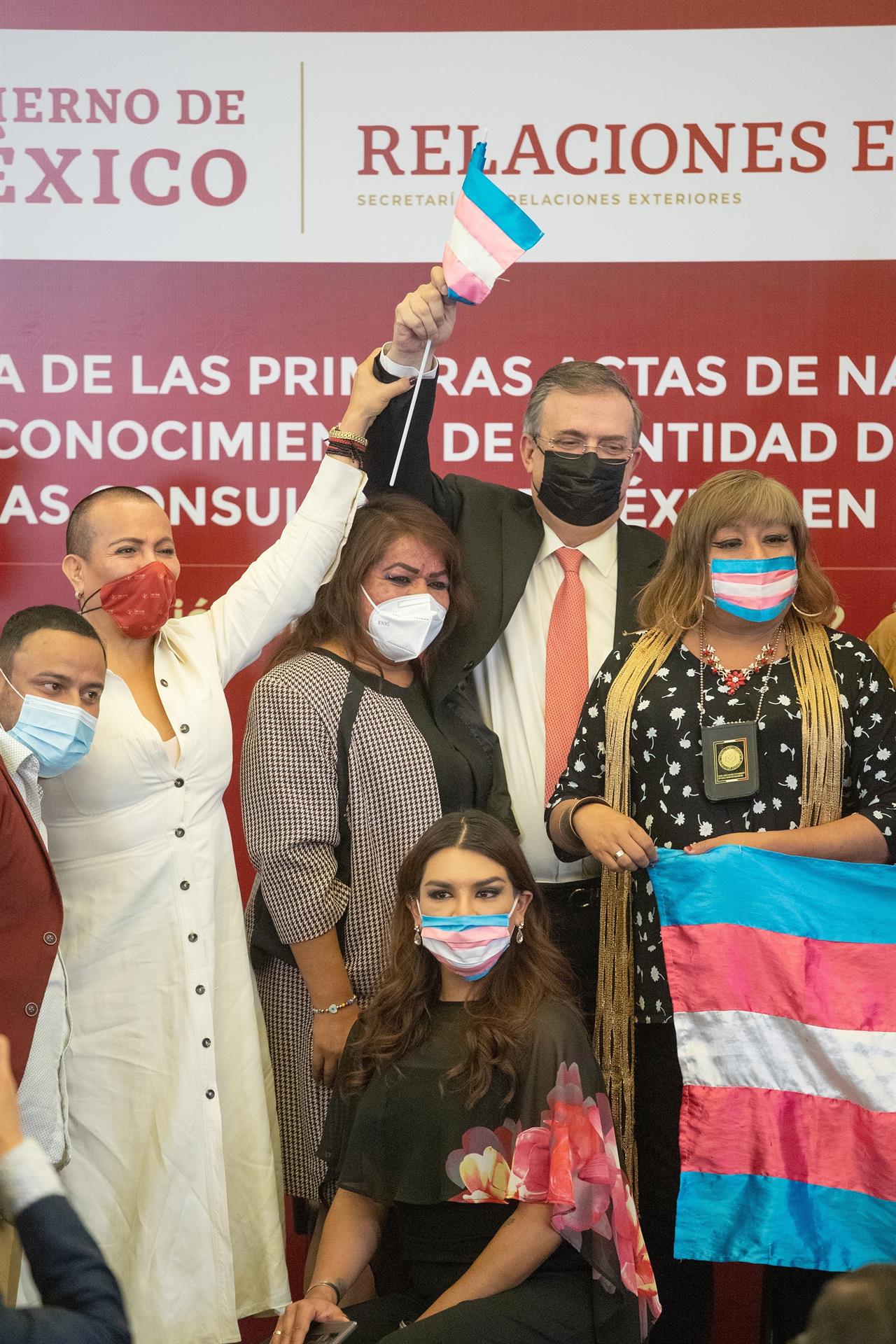 M&eacute;xico entrega primeras actas de nacimiento a personas trans (3)