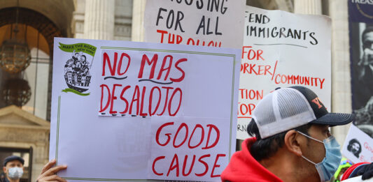 El sábado 15 de enero finalizó la moratoria de desalojos en Nueva York, lo que podría permitir a los tribunales de vivienda abrirse camino para avanzar en el cúmulo de casos por resolver que tienen apiñados en sus escritorios sobre las “ordenes de desalojo”.