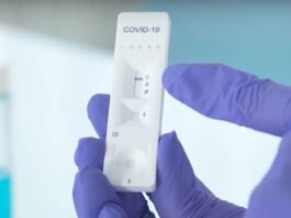 Los estadounidenses podrán empezar a pedir test caseros gratis el 19 de enero Los estadounidenses podrán empezar a pedir los test rápidos caseros de diagnóstico de la covid-19 a partir del próximo 19 de enero, según informaron este viernes desde la Casa Blanca.