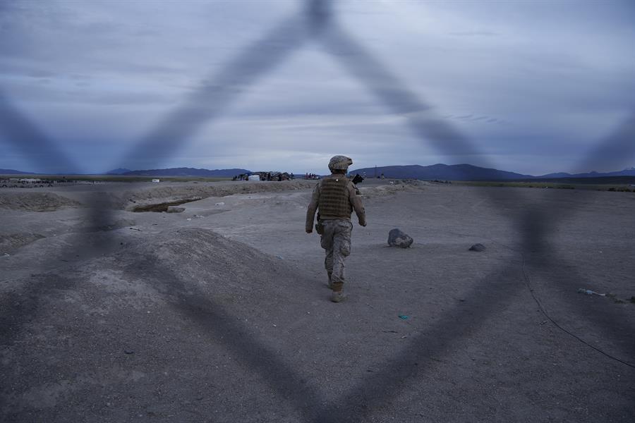 Cientos de migrantes cruzan de forma irregular a Chile en las últimas horas