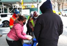 Comida para trabajadores de construcción, nueva modalidad de ventas ambulantes en Manhattan Comida para trabajadores