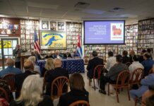 Crean una comisión a una transición a la democracia en Cuba (2)