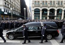 Entierran al segundo policía caído en un tiroteo en Nueva York Entierran al segundo policía