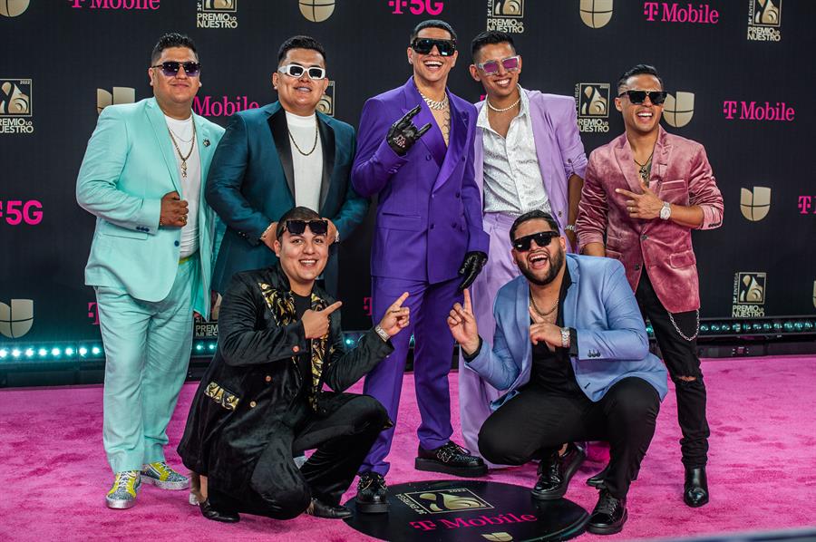 Grupo Firme