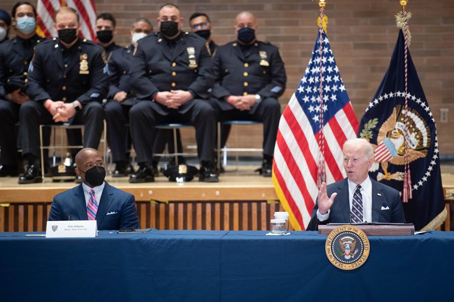 Joe Biden Con Eric Adams (2)