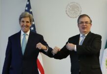 López Obrador sostiene diálogo "con franqueza y respeto" con John Kerry John Kerry