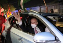 Costa Rica irá a un balotaje entre expresidente Figueres y economista Chaves José María Figueres