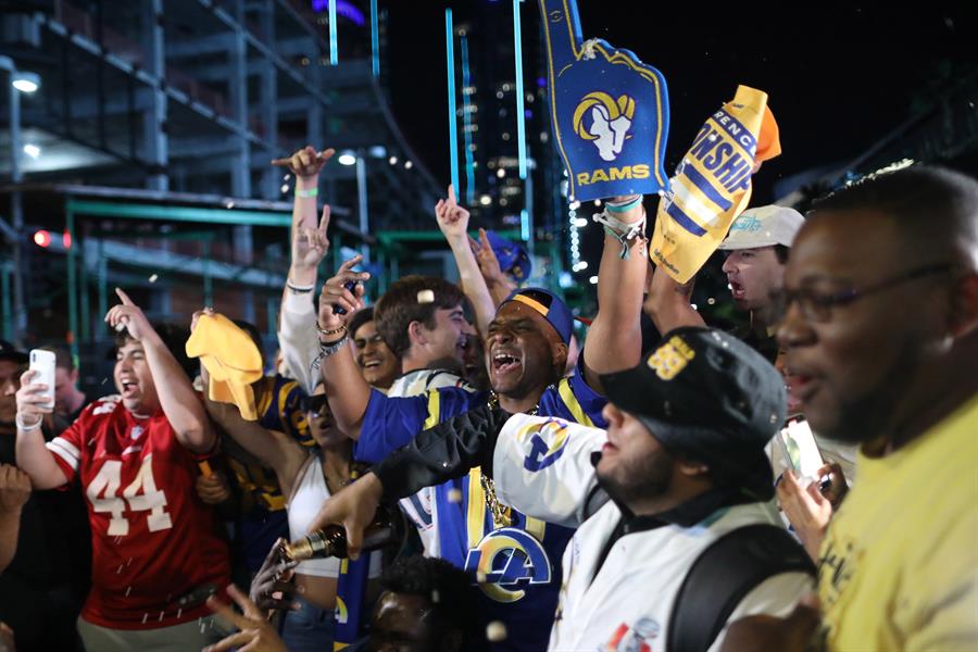 Los Rams conquistan el segundo Super Bowl (2)