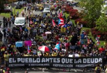 Miles marchan de nuevo en Puerto Rico para pedir mejoras laborales Miles de personas marchan de nuevo en San Juan (3)