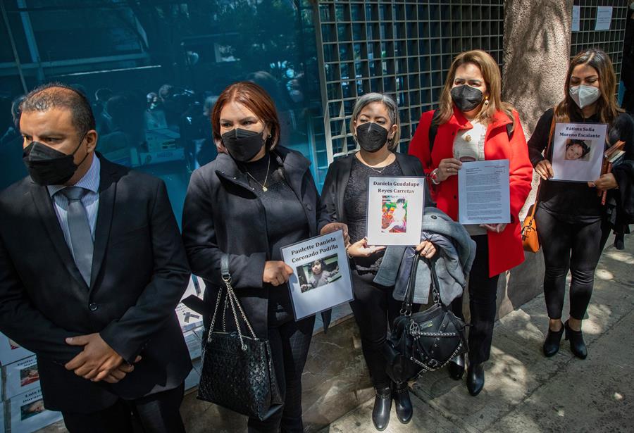Padres de v&iacute;ctimas de guarder&iacute;a ABC (2)