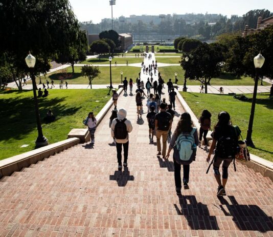 estudiantes latinos