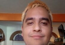 México entrega primera acta de nacimiento a persona de género no binario Fausto Martínez.