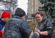 Ucrania informa de decenas de muertos en varias ciudades por ataques rusos